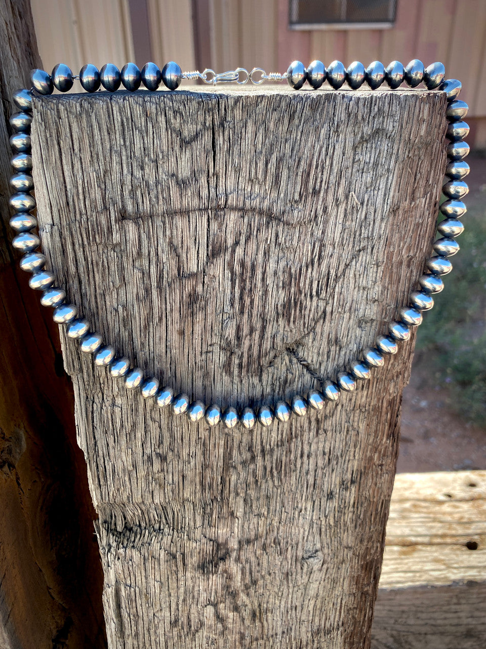 Navajo Pearl 20" Bead Necklace